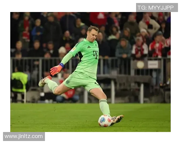 多特蒙德与拜仁的对决分析及战术解析与球员表现评估